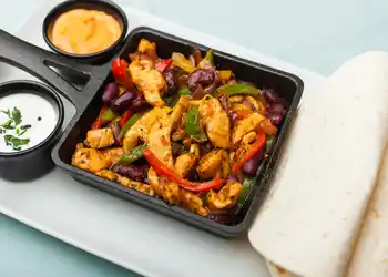 MENU 13.csirke fajitas